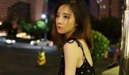 超模翟颖爆料视频播放,揭秘超模背后的故事