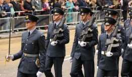 美国人看英媒爆料视频,英媒曝光惊人视频内容