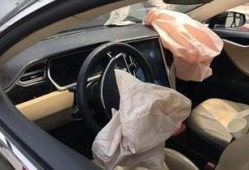 娱乐吃瓜酱 安全气囊,安全气囊背后的秘密与警示